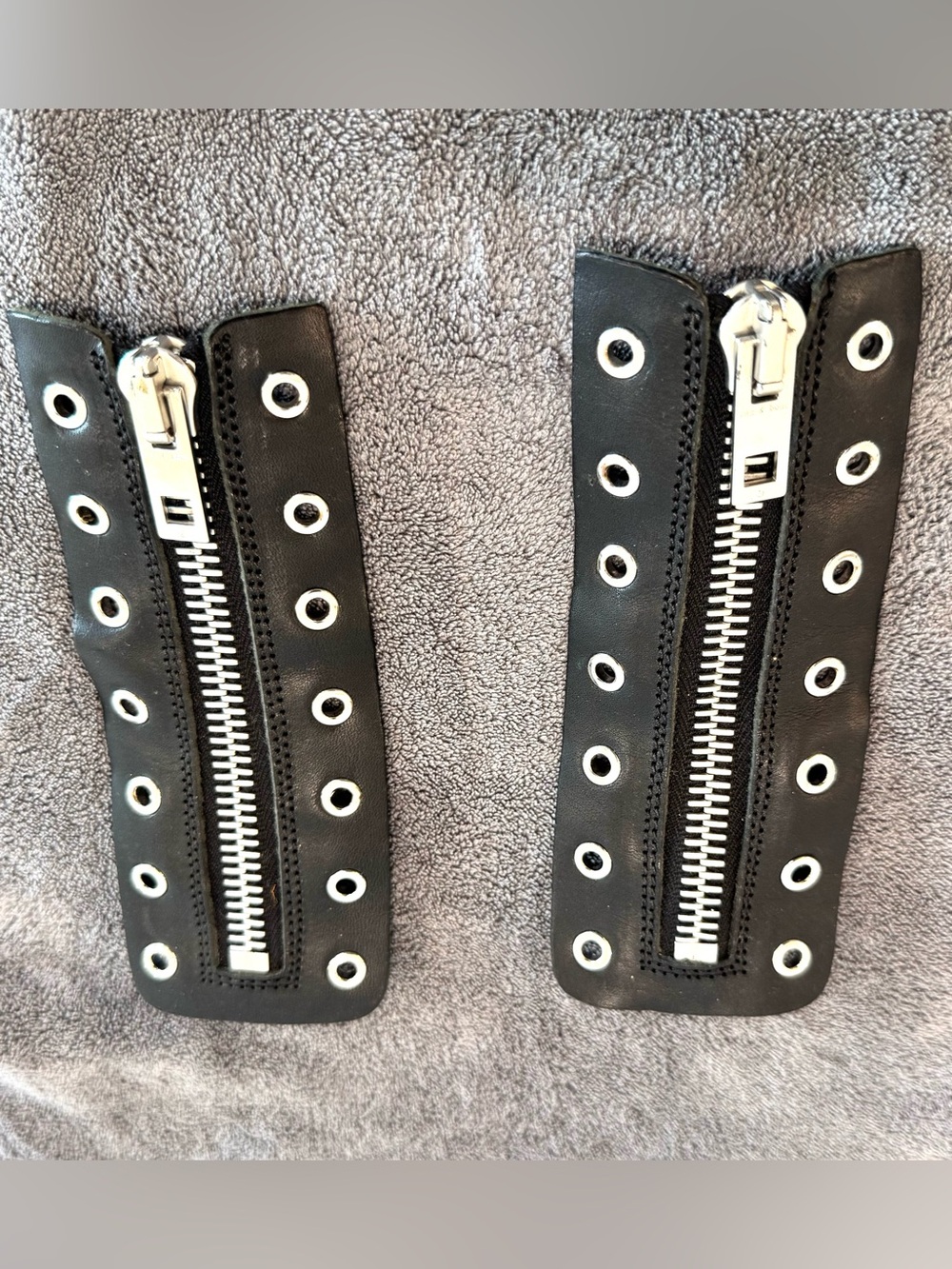 Rag & Bone
Removable leather lace-in zipper panels